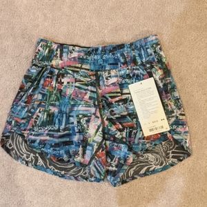 LULULEMON - Tracker Short V